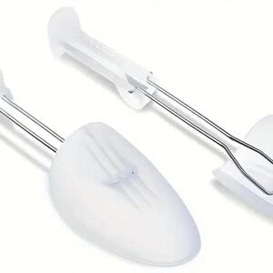 Adjustable Shoe Trees –WHITE. (1 PAIR)
